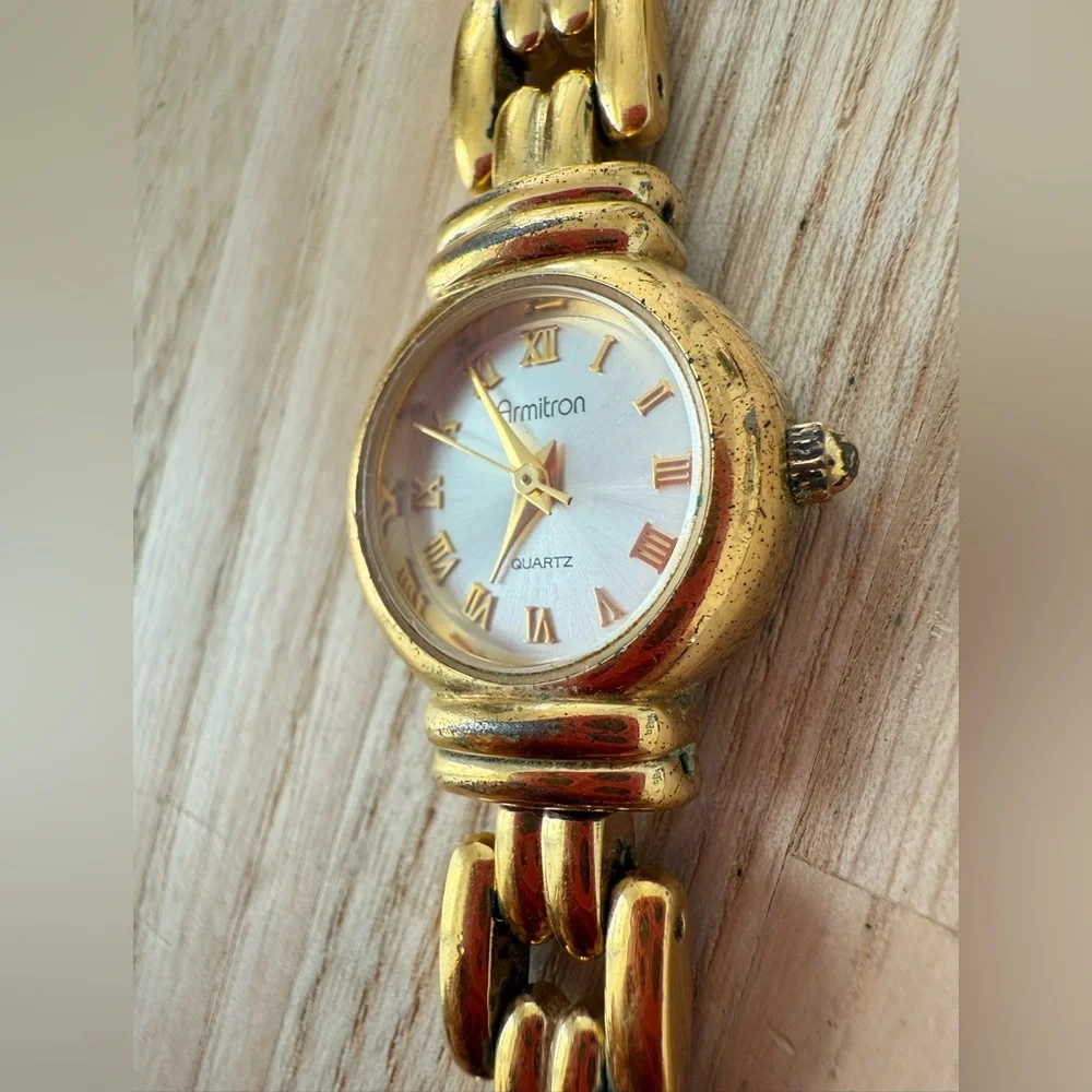 Rare vintage Armitron ladies reversible metal two tone watch NEW BATTERY